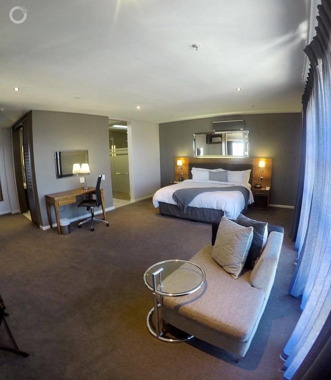 Doubletree By Hilton Cape Town Upper Eastside Hotel Exterior photo
